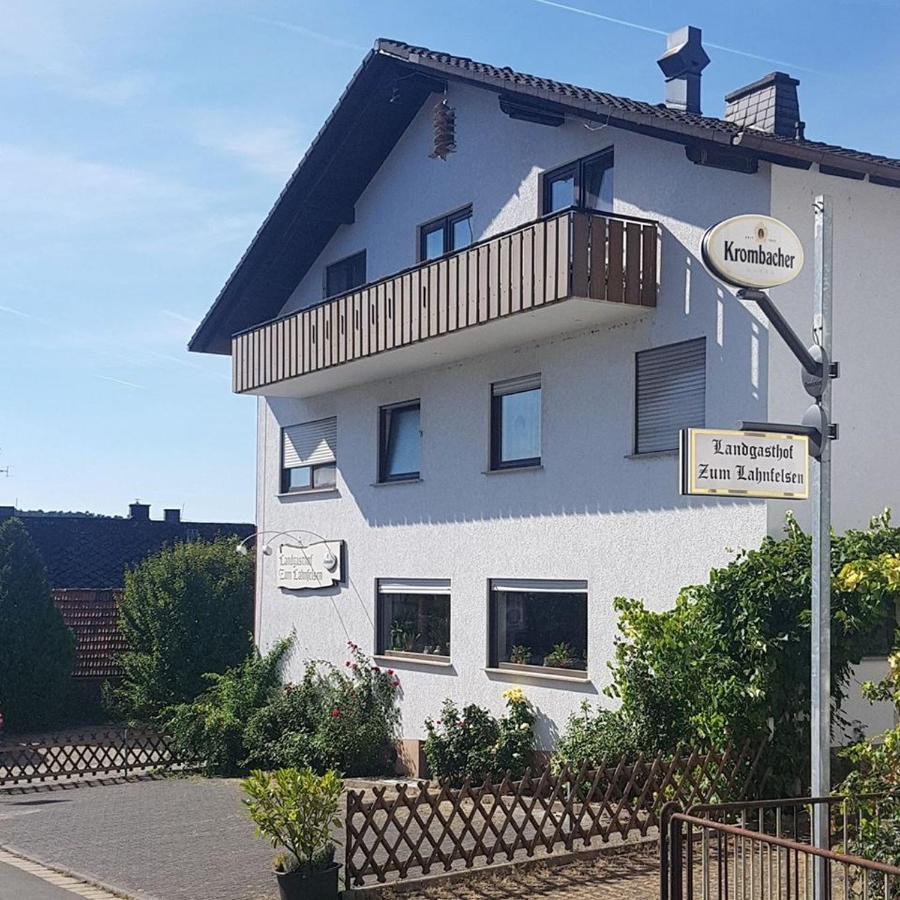 Zum Lahnfelsen Hotel Graveneck Ngoại thất bức ảnh