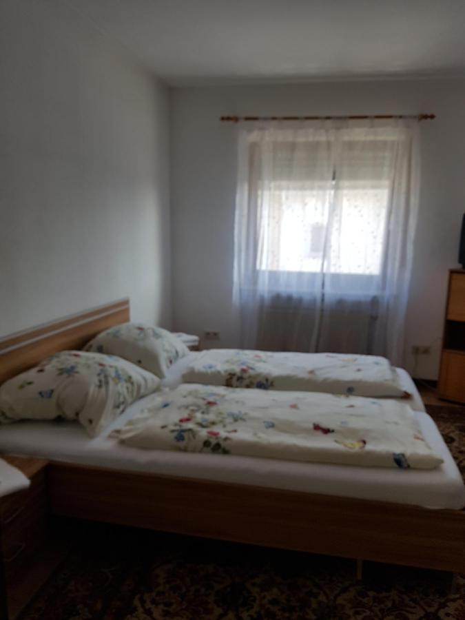Zum Lahnfelsen Hotel Graveneck Ngoại thất bức ảnh